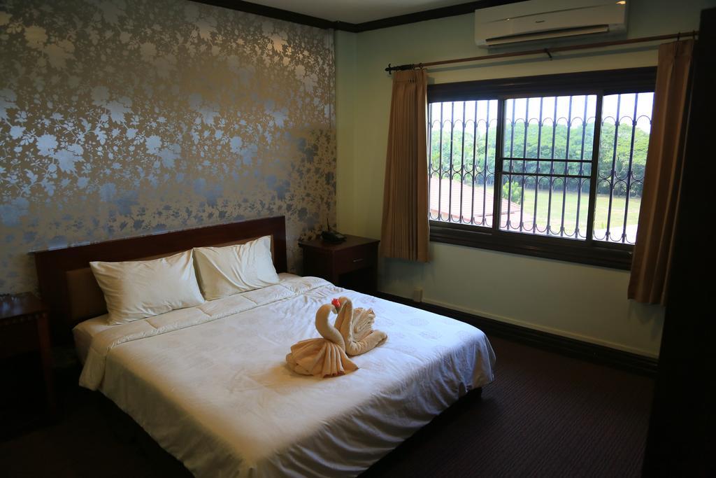 Excellency Apartment Vientiane Esterno foto