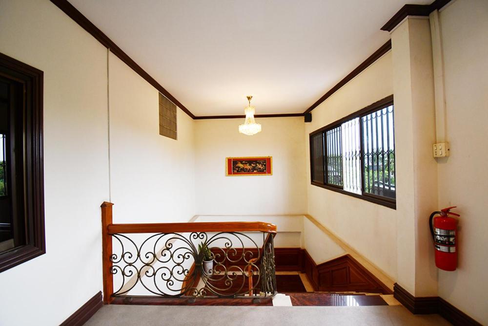 Excellency Apartment Vientiane Esterno foto